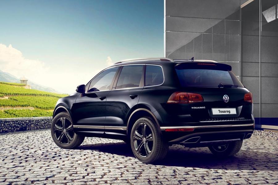  Volkswagen Touareg R-line Executive 2016 года  (CIS) (фото 3 из 3)